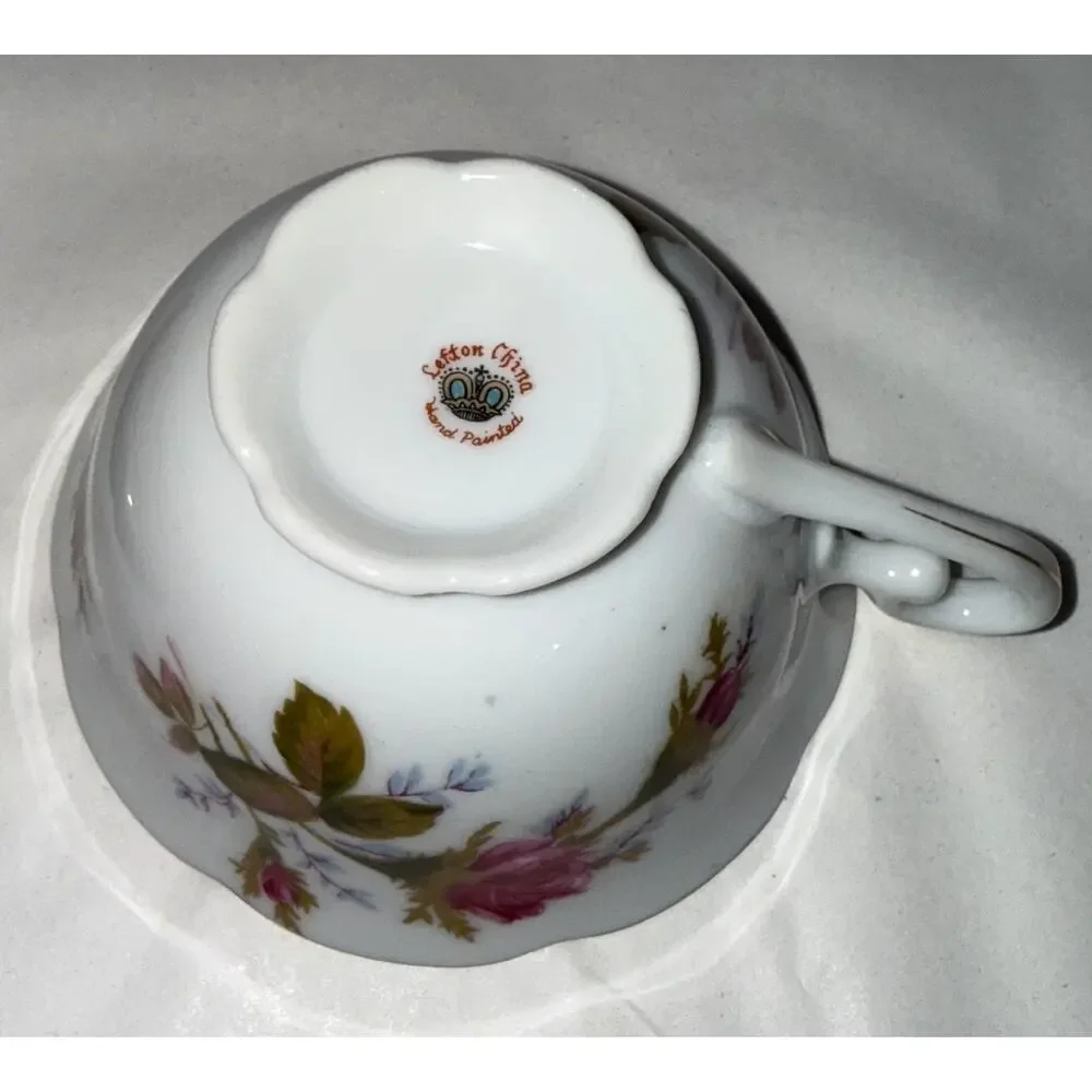 Vintage Lefton China Hand Painted Teacup & Saucer Set Red Pink Roses‎ Gold Trim